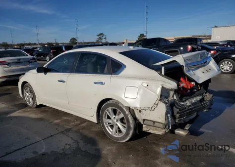 2015 Nissan Altima 2.5 from USA, damaged, VIN 1N4AL3APXFC209932
